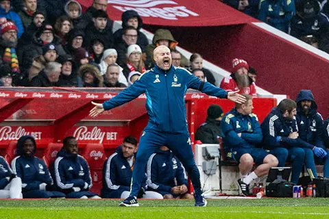 مدرب نوتنجهام: الحكم تسبب في خسارتنا أمام مانشستر سيتي.. لا أصدق ما حدث